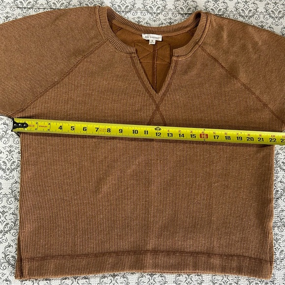 Blu Pepper Tan V-Neck Sweater Relaxed Fit - Picture 12 of 14